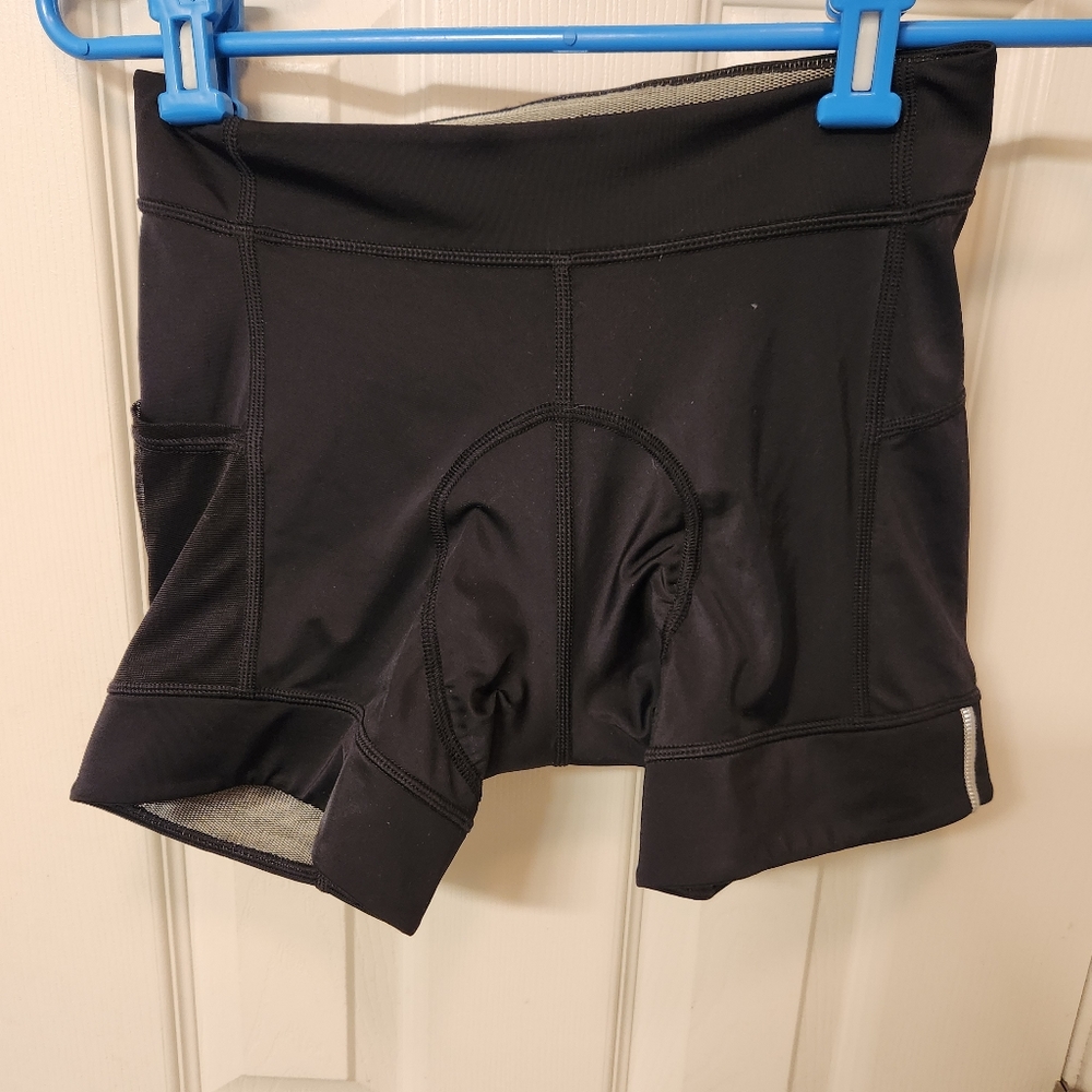 Shebeest azalea padded bike shorts size s